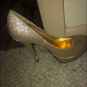 Gold glitter shoes